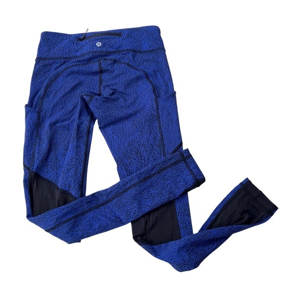 lululemon athletica Pants - Lululemon Blue and Black Leggings With pockets Women’s Size 6
